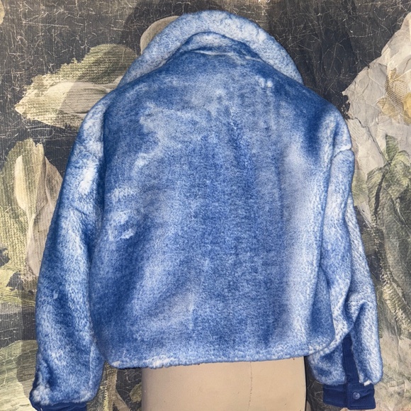 House of Sunny Faux Fur Pullover - Picture 3 of 3